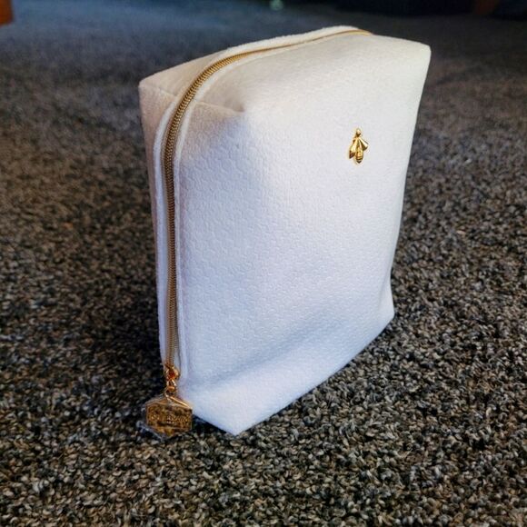 NWT White & Gold Guerlain Paris Cosmetic Bag. Soft Feel. - Picture 1 of 8